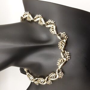 Vintage Coro Necklace - Excellent Used Condition